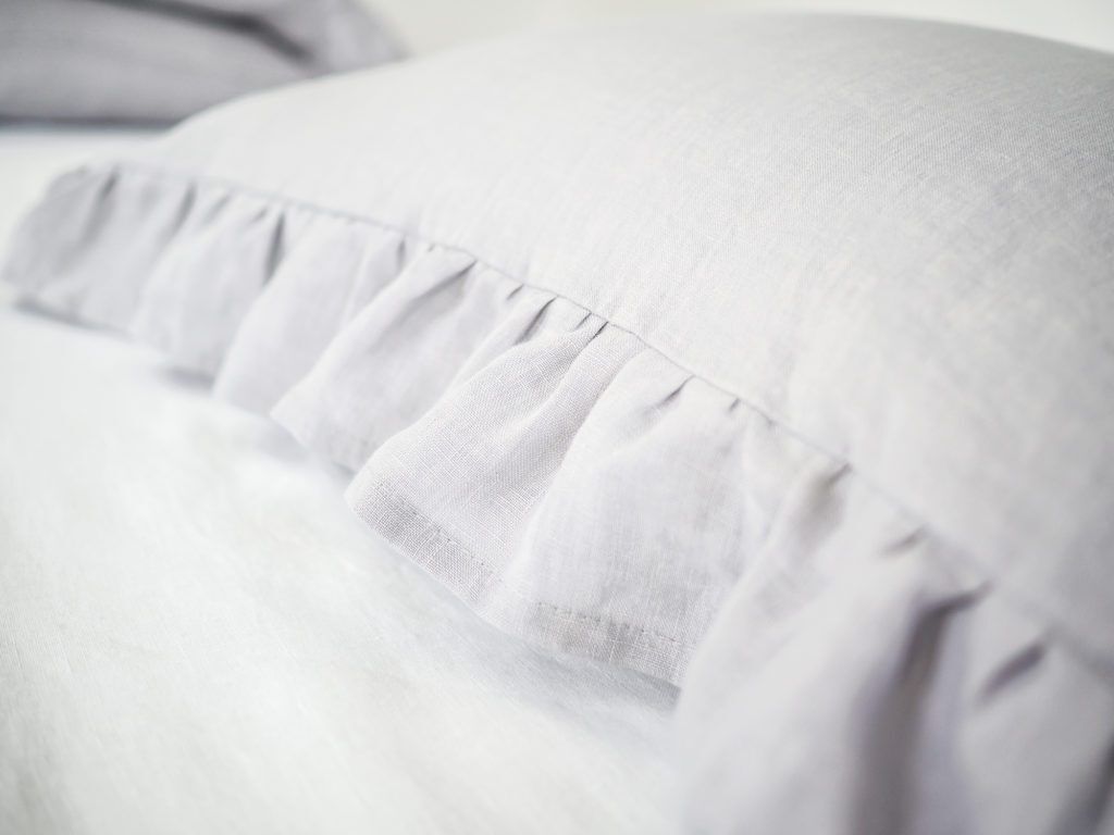 Linen pillow cases with frill - Light Gray