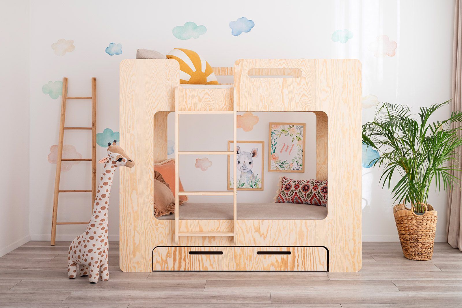 Bunk bed - Hipi with drawer.