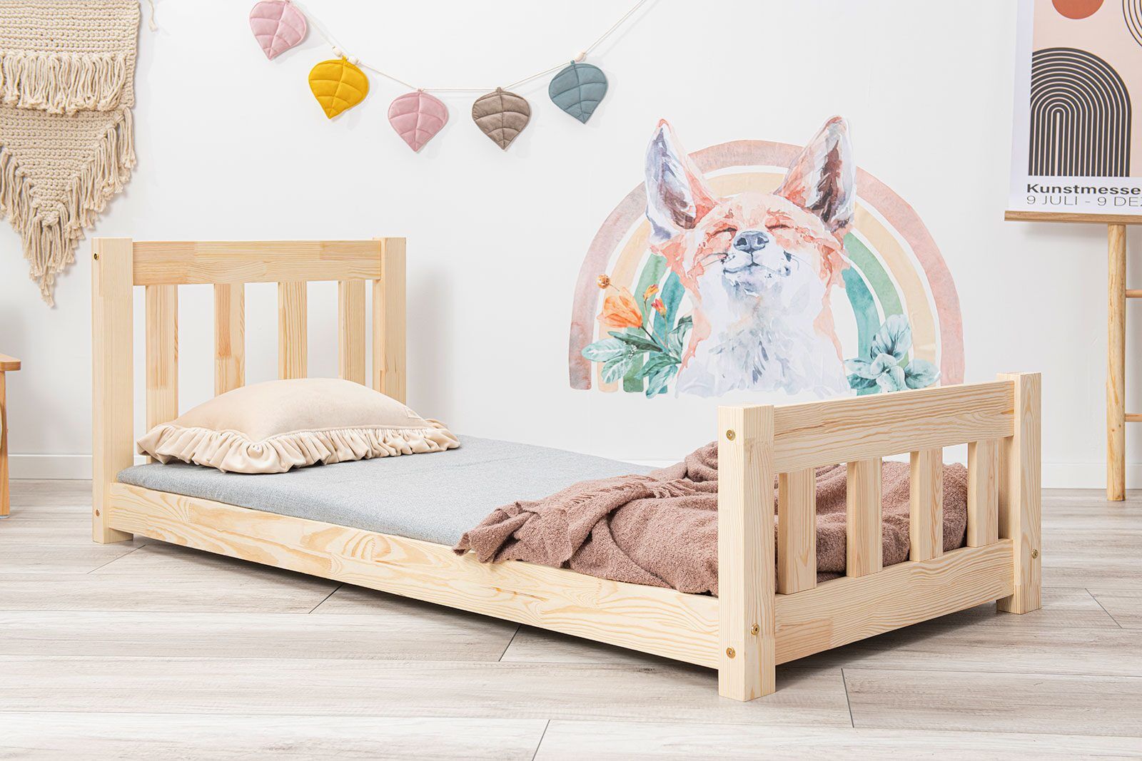 In the photo: Children’s bed Topo 160x80cm