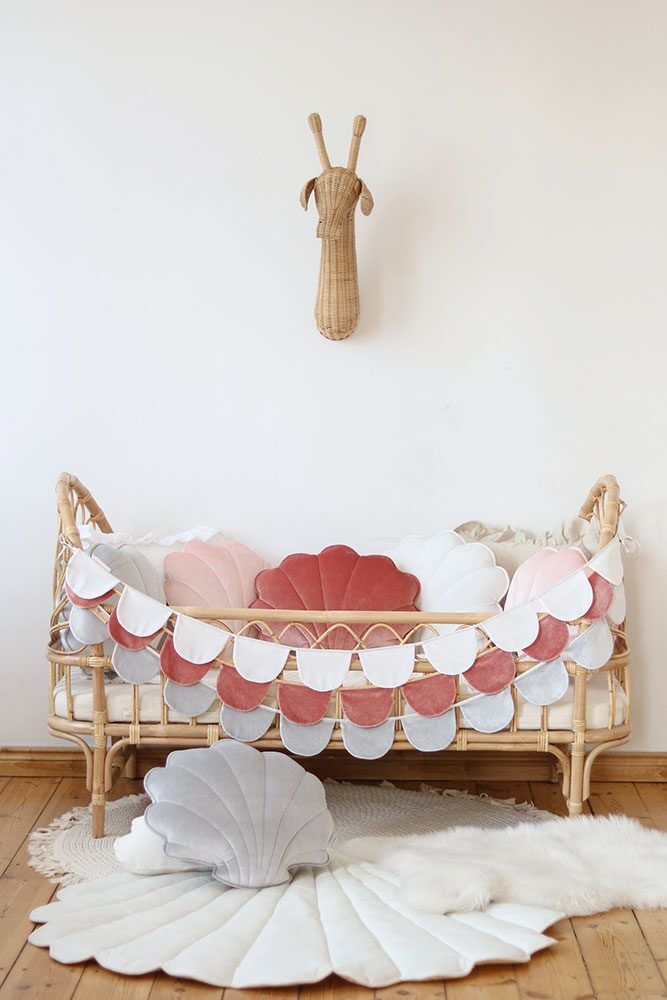 Classic garlands - Pearl - crescent moons