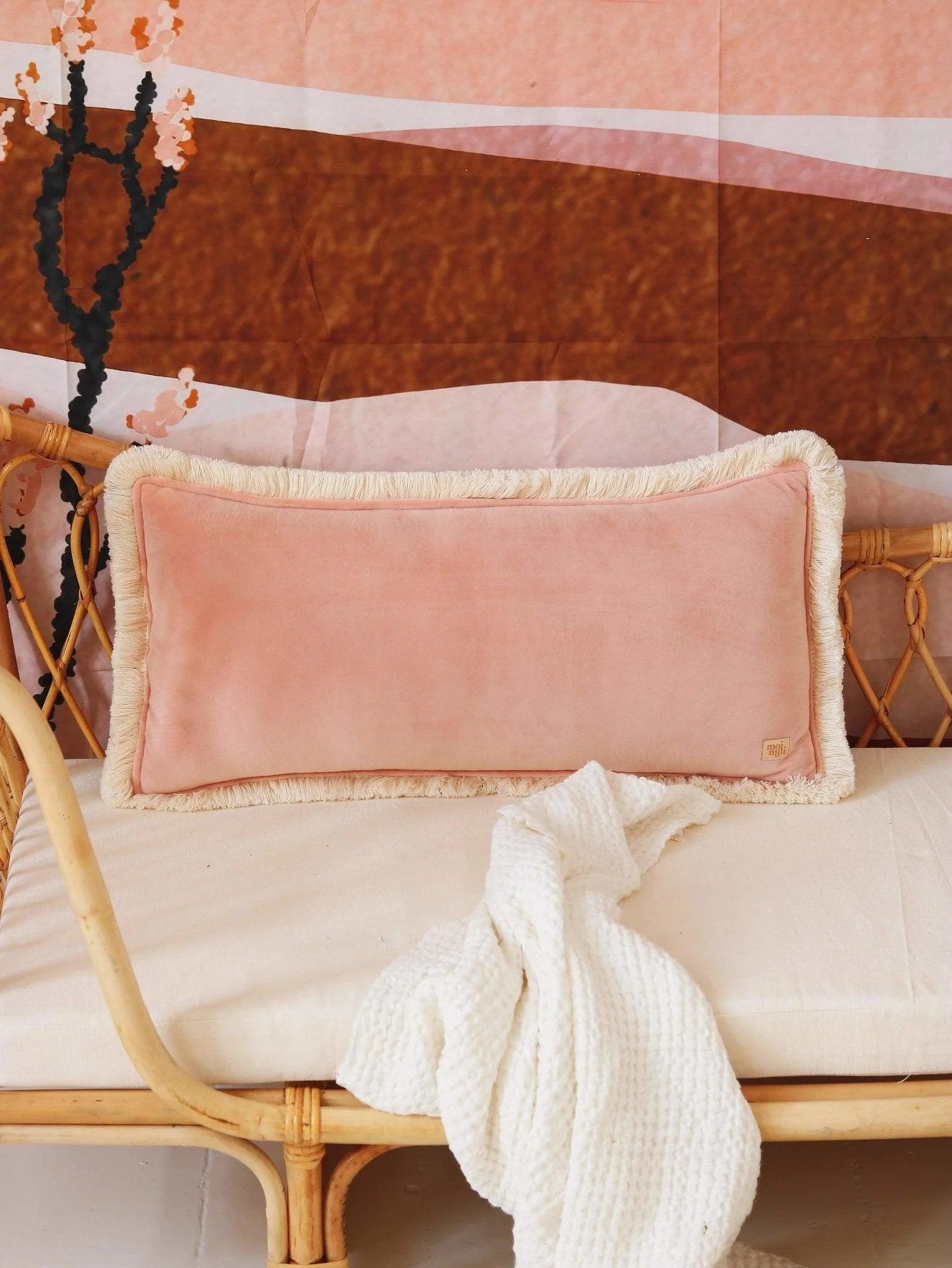 Pillow with a fringe - Light Pink - 30 x 60 cm
