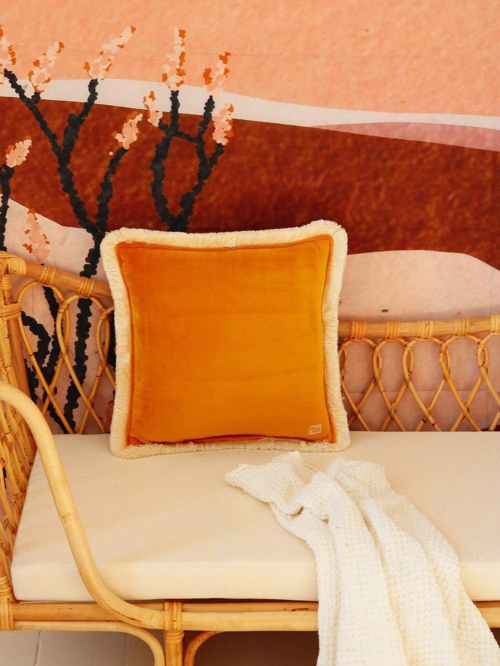 Pillow with a fringe - mustard - 40 x 40 cm