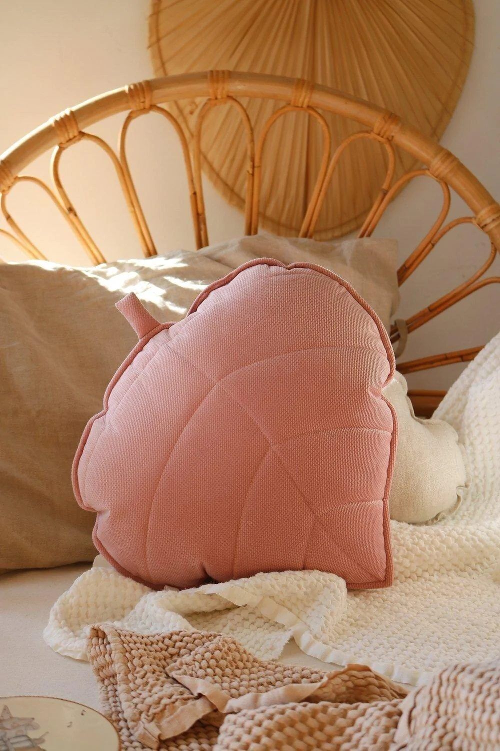 Pillow - Soft pink