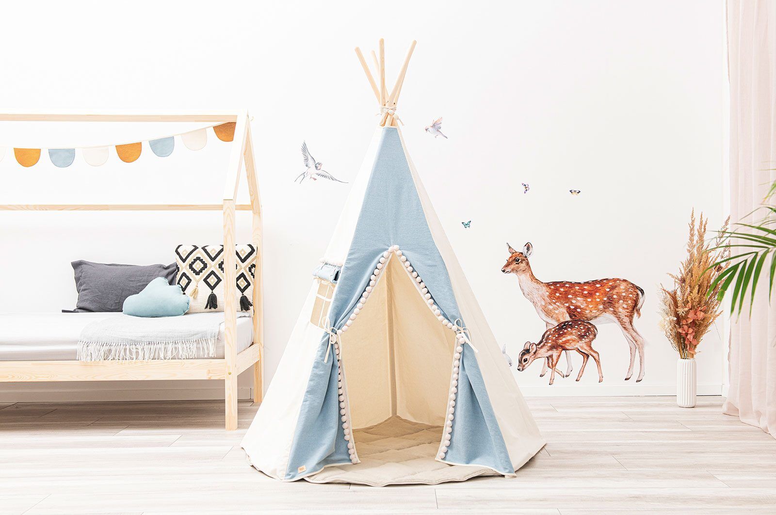 Teepee with pompons - Jeans