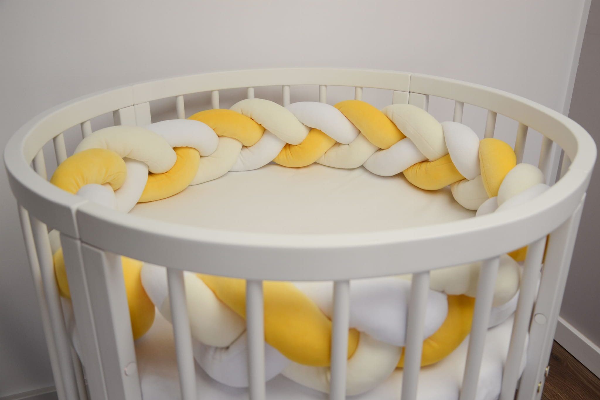 Bed bumper - three-colour braid - Yellow Cream White