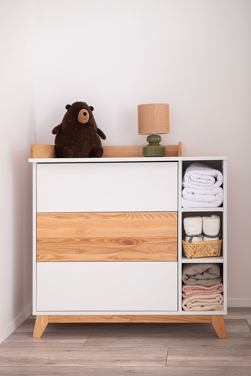 Nordik chest of drawers with changing table