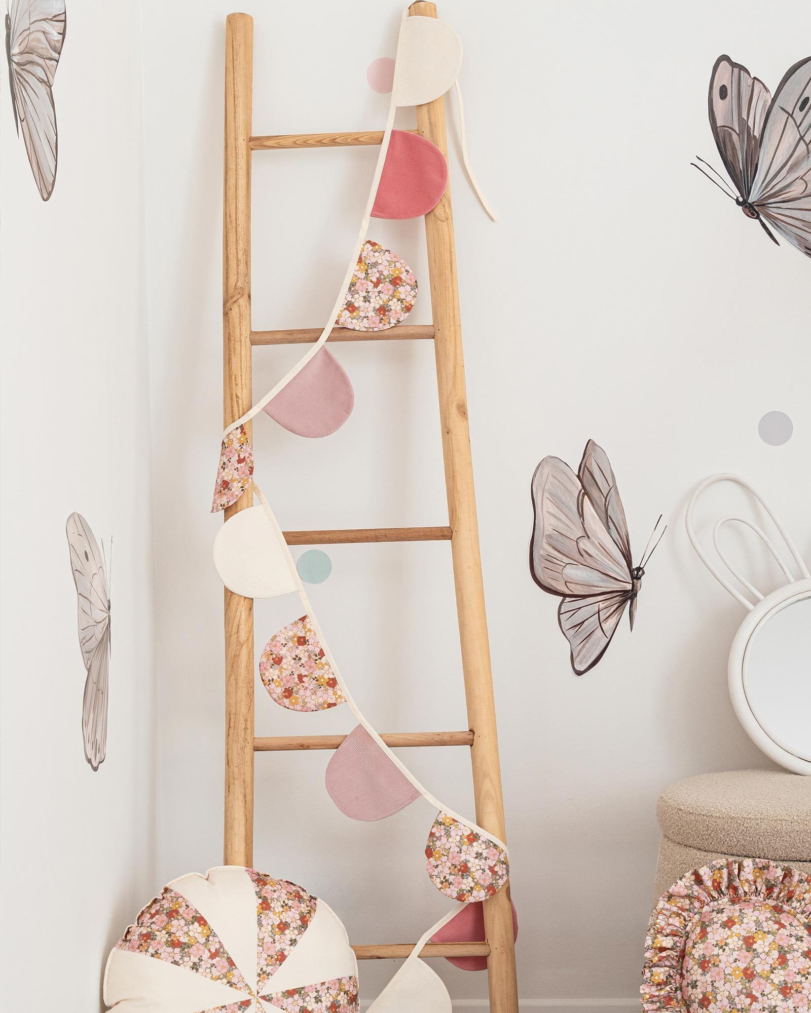 Classic garlands - Summer Garden - crescent moons