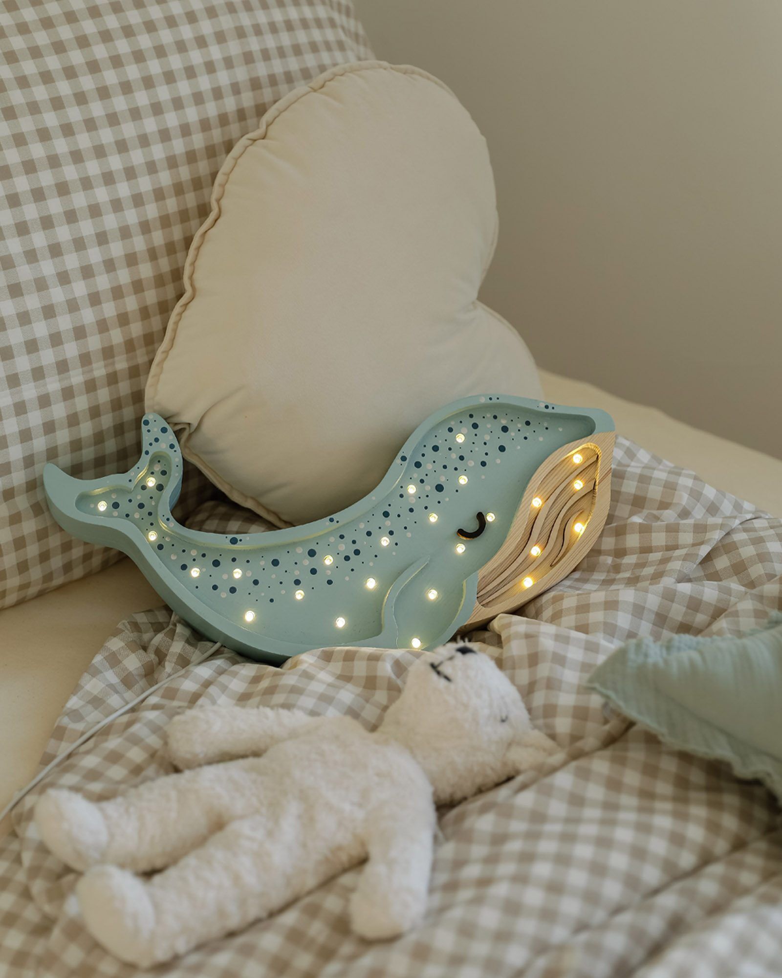 Lamp Whale Lagoon Vawes