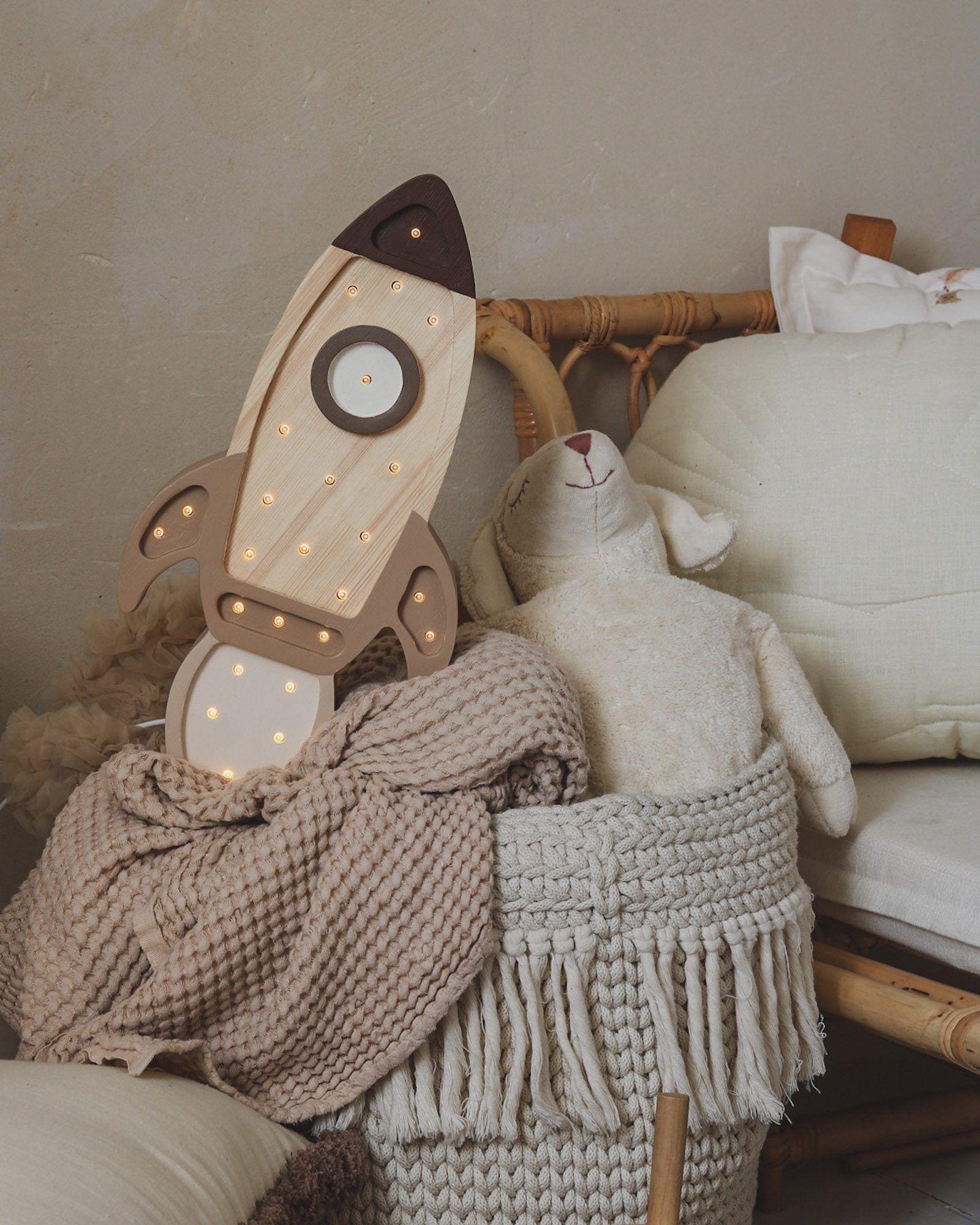 Lamp Space Rocket Cappuccino Wood
