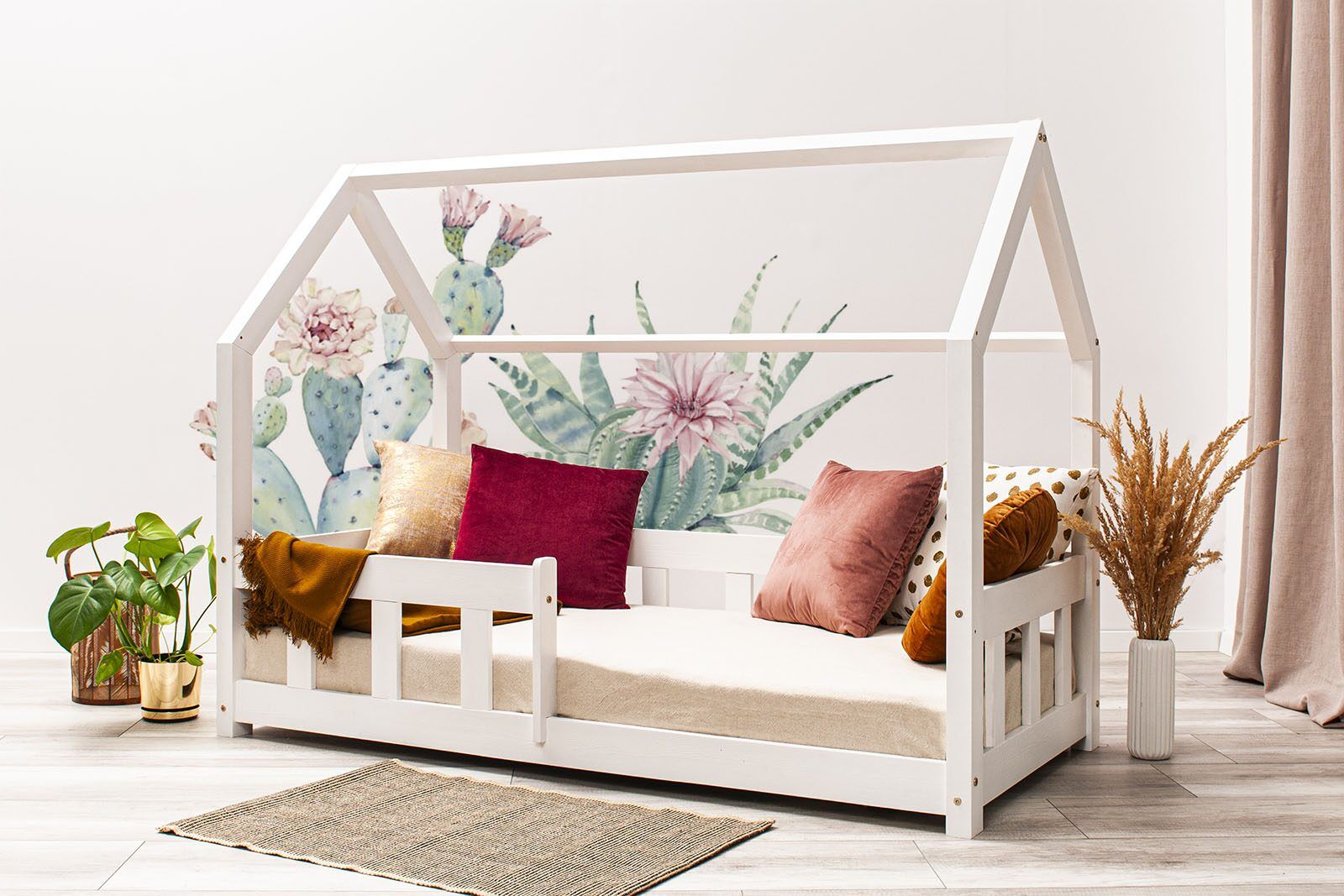 Wall stickers - Boho-Catus XL. Bed shown in this picture is 160x80cm.