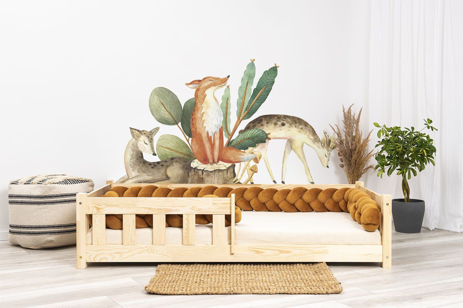 Wall stickers - Fox on a stump. Bed shown in this picture is 160x80cm.