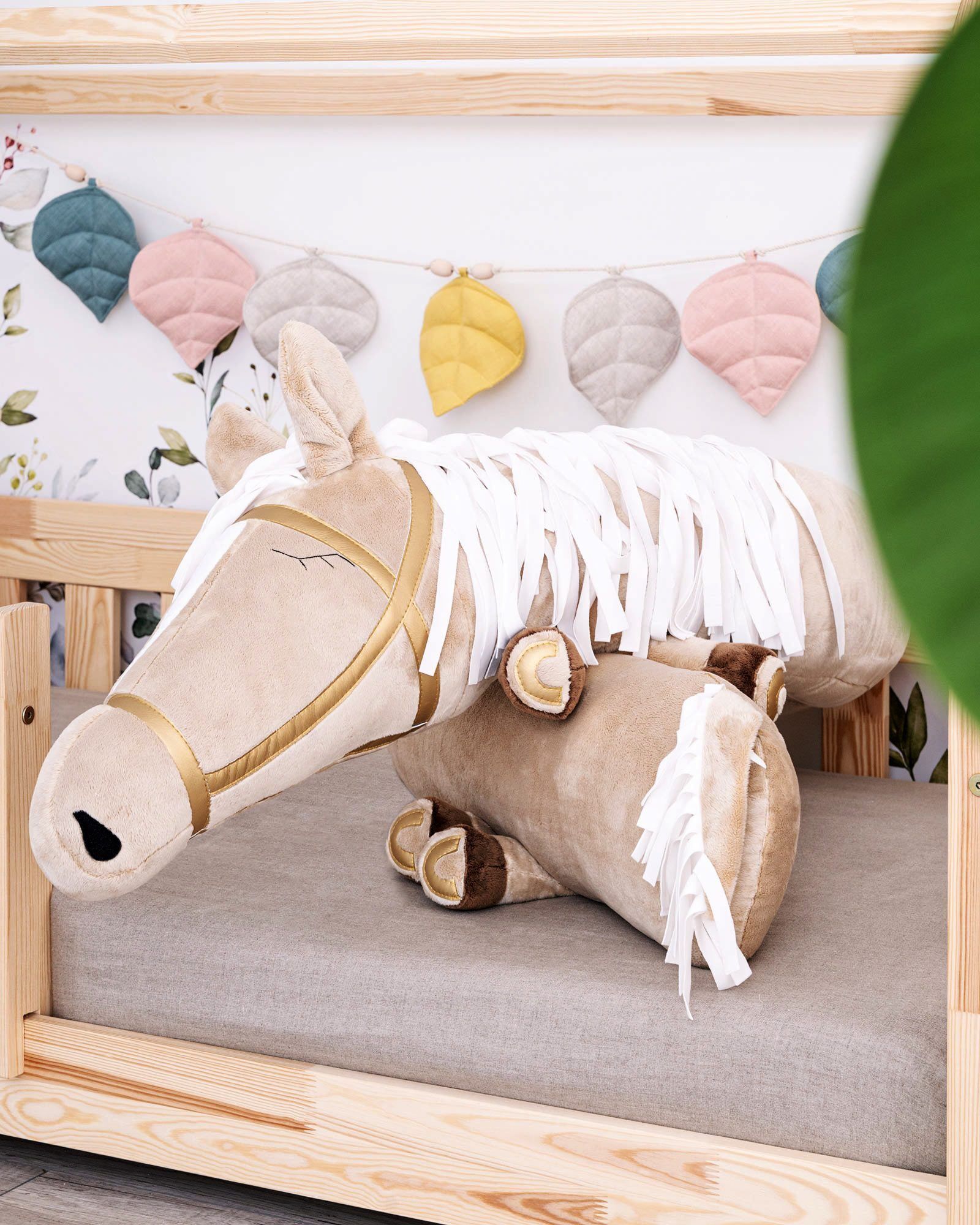 Bed Bumper - Beige Horse