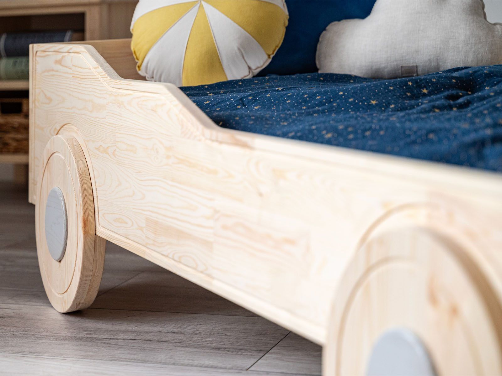 Children’s bed, Racing car