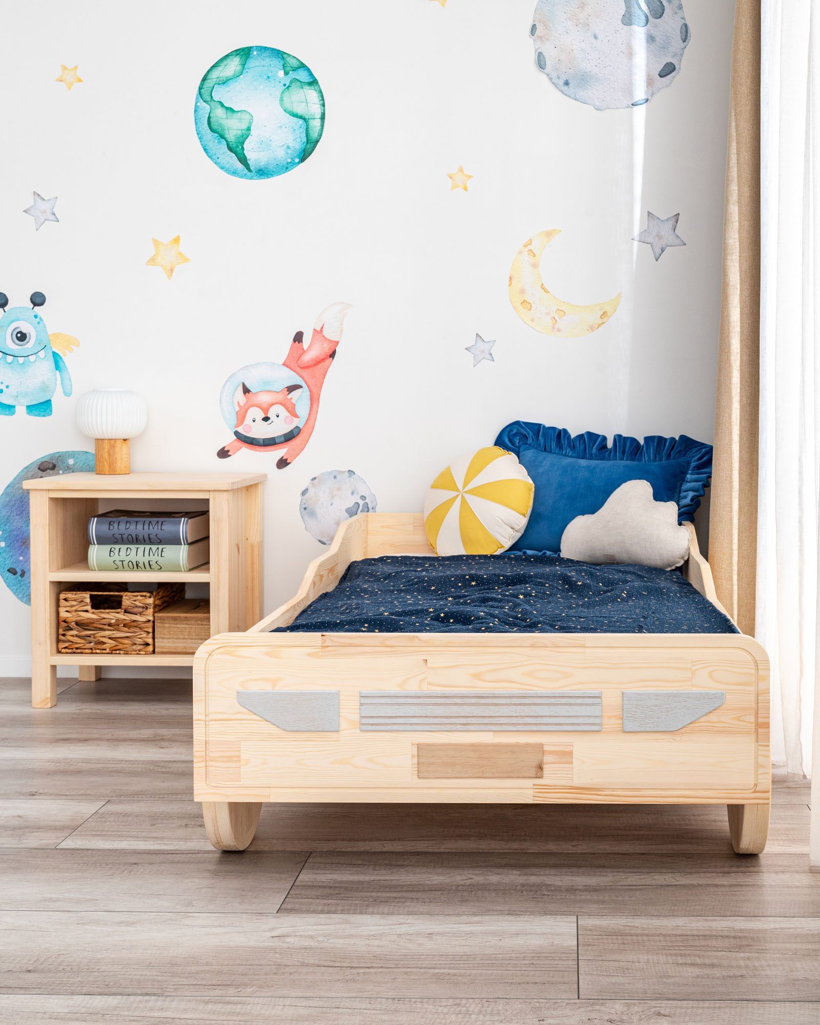 Children’s bed, Racing car