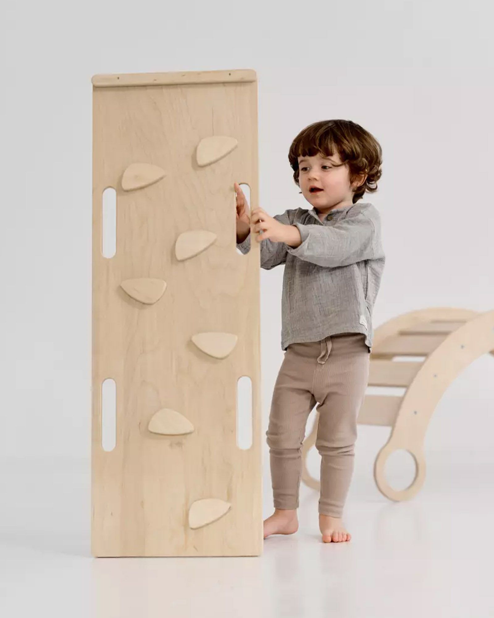 Slide climbing wall Natural