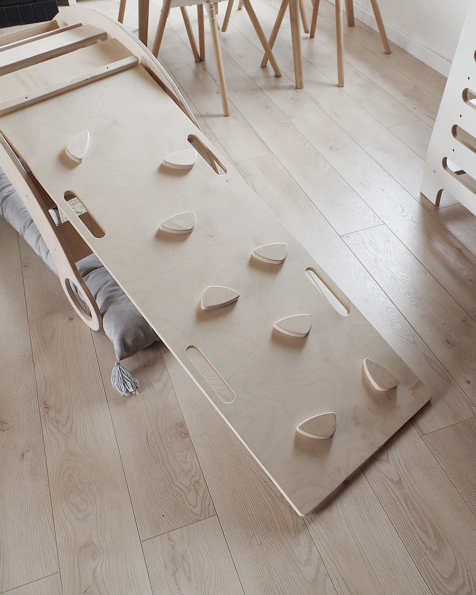 Slide climbing wall Natural