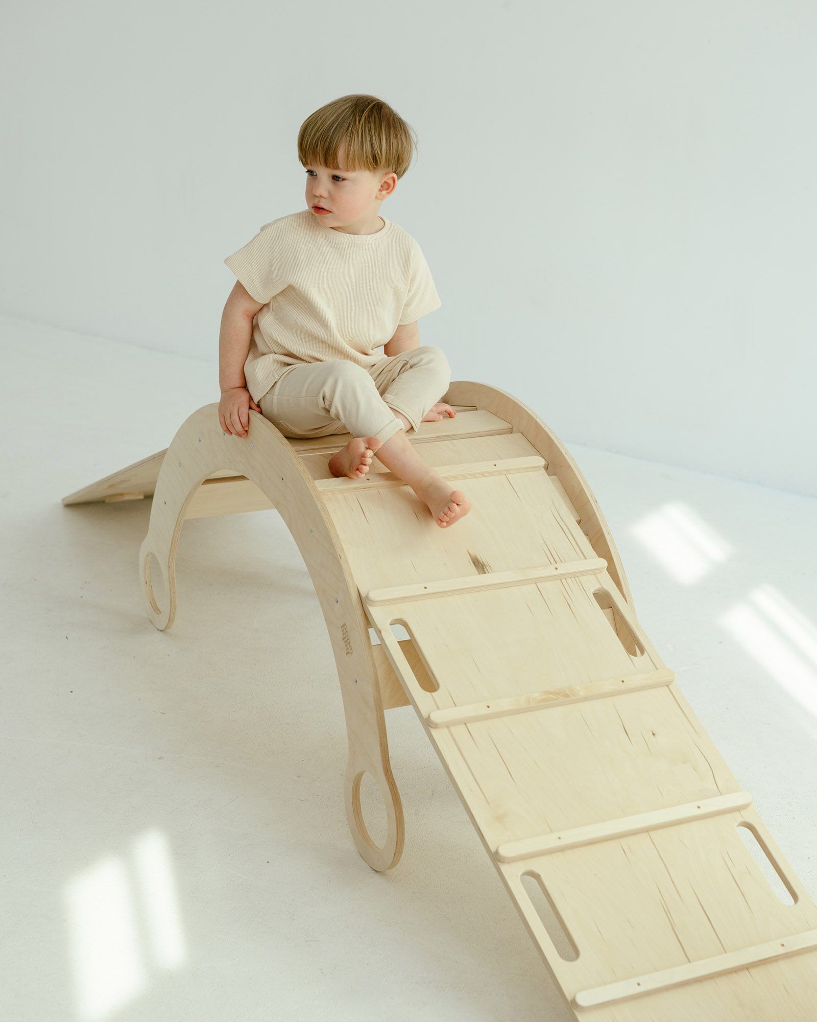 Slide ladder natural