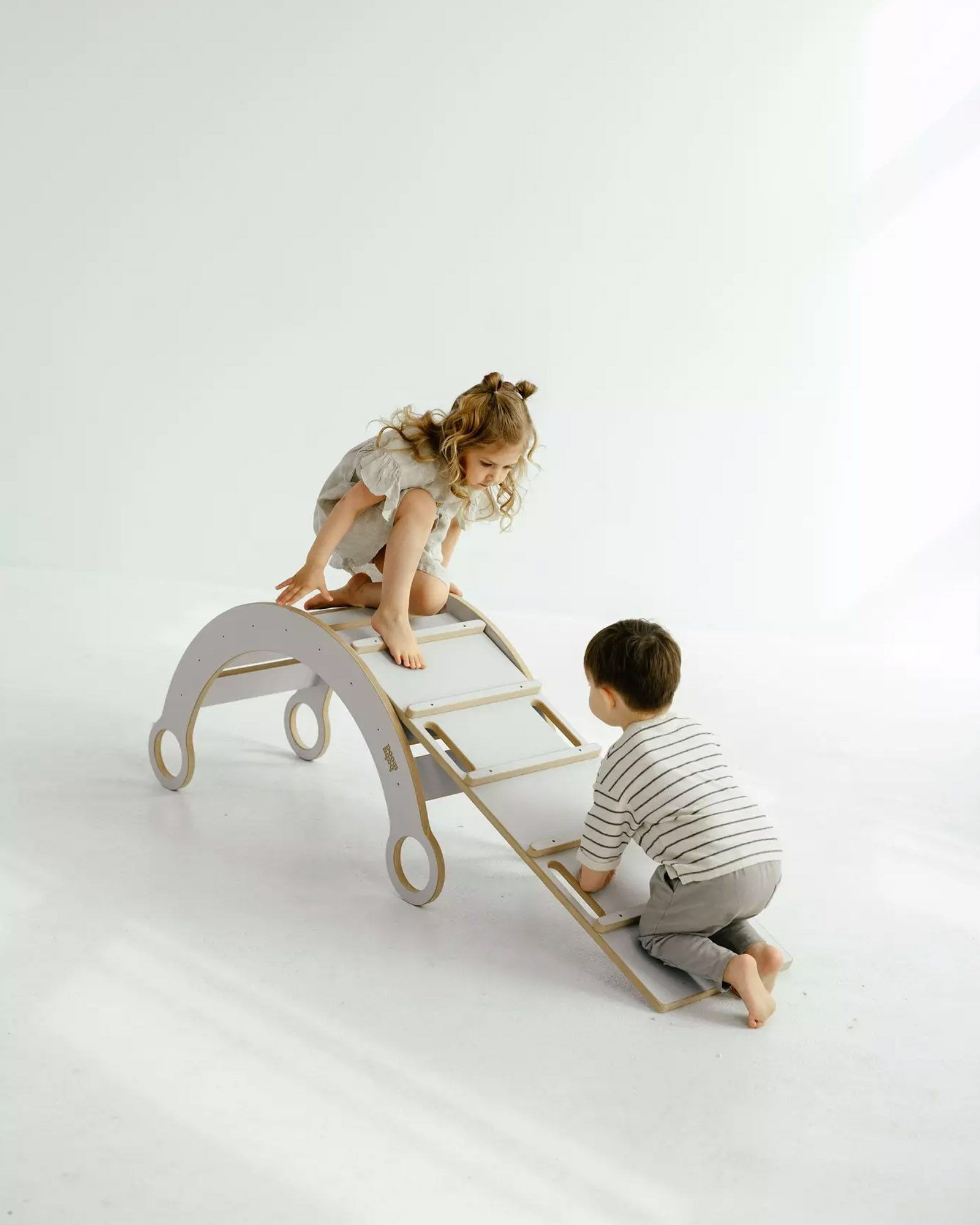 Slide ladder Grey