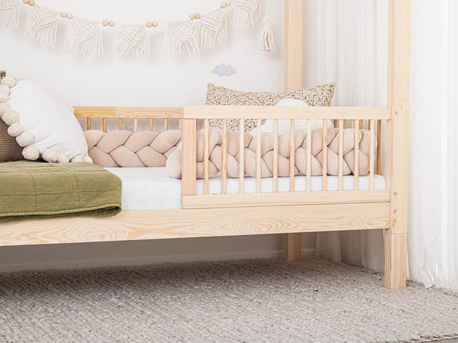 Montessori Kids Bed 4-in-1 – House Bed & Floor Bed – Modern, Height of legs: 20 cm, Railing: Yes-round.